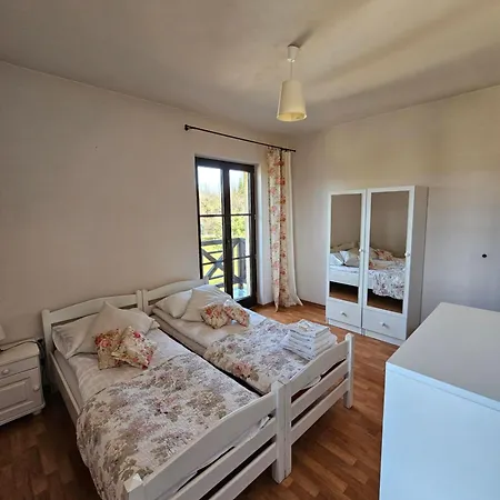 Проживание в семье Wzgorze *